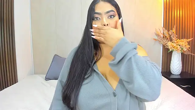 Snapshot of RileyDolly chatting on 02.09.26 RileyDolly online show from 02.09.26