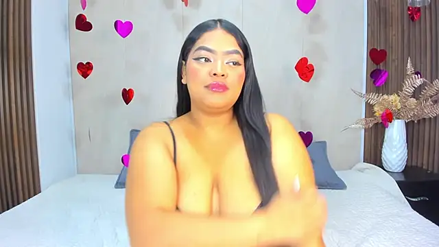 Snapshot of RileyDolly chatting on 02.15.26 RileyDolly online show from 02.15.26