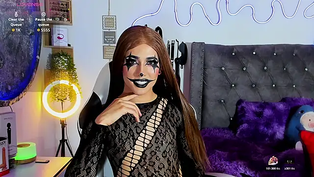 Snapshot of Katherine_Rose chatting on 10.30.25 Katherine Rose online show from 10.30.25