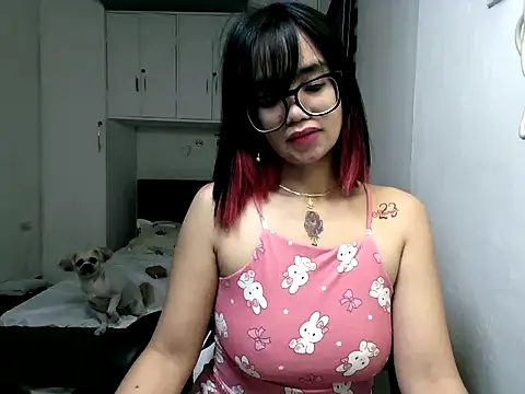 Snapshot of eattmebabyy chatting on 02.01.26 eattmebabyy online show from 02.01.26