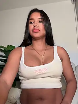 Snapshot of Tokio_Tokio chatting on 02.14.25 Tokio Tokio online show from 02.14.25