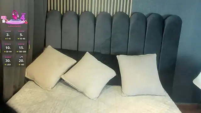 Snapshot of Gina_77 chatting on 09.16.25 Gina 77 online show from 09.16.25