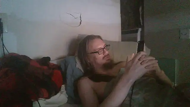 Snapshot of dandonn chatting on 06.17.26 dandonn online show from 06.17.26