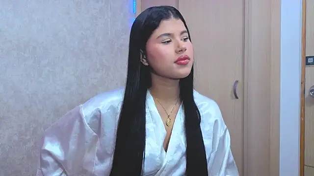 yulissa girls online show from 04.19.26