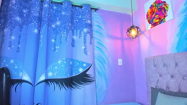 Snapshot of MaxiWildd chatting on 02.02.26 MaxiWildd online show from 02.02.26