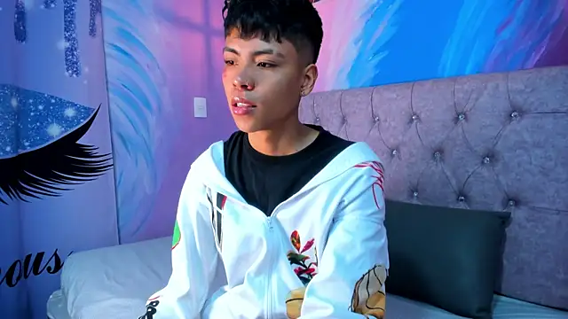 Snapshot of MaxiWildd chatting on 02.10.26 MaxiWildd online show from 02.10.26