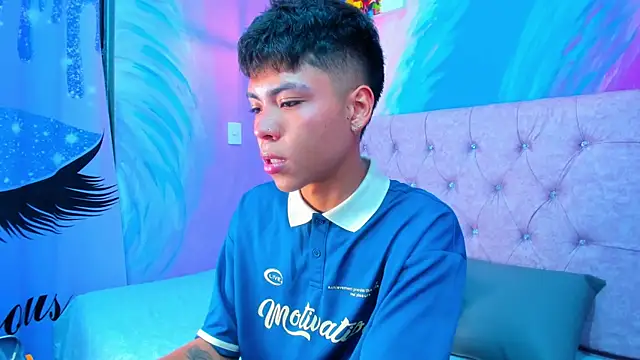MaxiWildd online show from 05.22.26