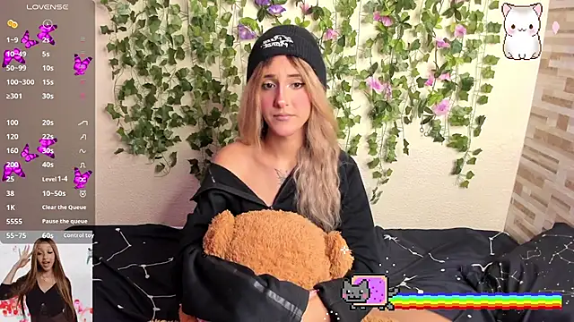 Amy Moonlight online show from 10.19.25