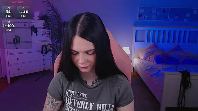 Michela Fruet online show from 10.01.25