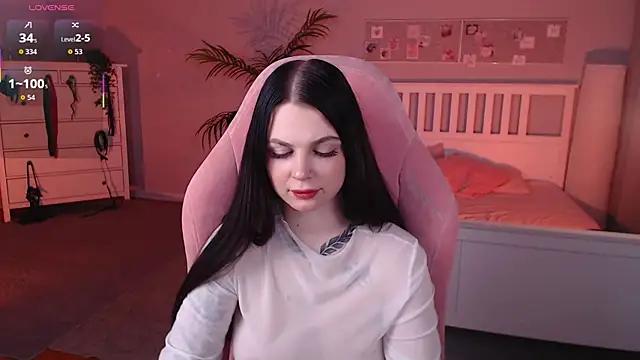 Michela Fruet online show from 10.20.25