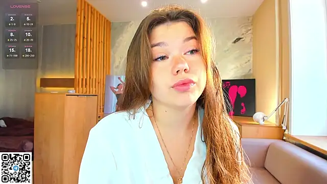 Snapshot of miss_bubbles_ chatting on 09.26.25 miss bubbles online show from 09.26.25