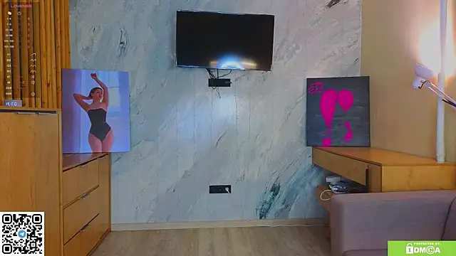 Snapshot of miss_bubbles_ chatting on 01.10.26 miss bubbles online show from 01.10.26