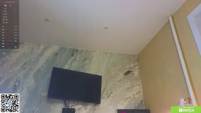 Snapshot of miss_bubbles_ chatting on 02.04.26 miss bubbles online show from 02.04.26