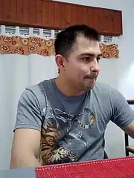 Snapshot of Bradd_32 chatting on 06.16.26 Bradd 32 online show from 06.16.26