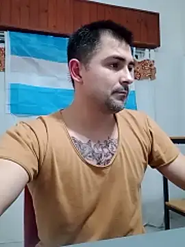 Snapshot of Bradd_32 chatting on 06.19.26 Bradd 32 online show from 06.19.26