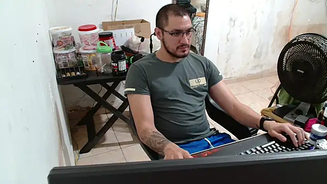 Leonino231 online show from 10.09.25