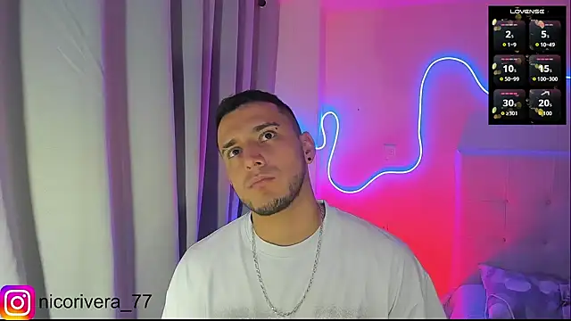 Snapshot of nico_rivera chatting on 12.18.25 nico rivera online show from 12.18.25