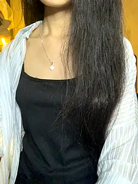 Nhinhi18 online show from 11.01.25