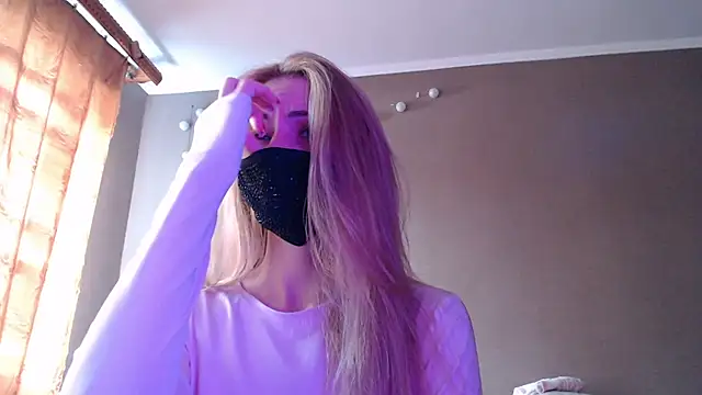 Iris lave online show from 09.18.25