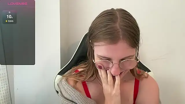 BustyKellyXXX online show from 11.28.25