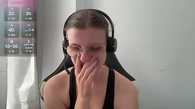 BustyKellyXXX online show from 04.06.26