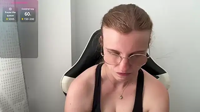 BustyKellyXXX online show from 06.24.26