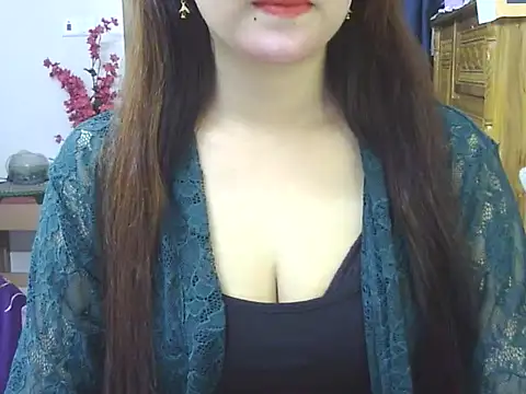 Snapshot of Obonti_2000 chatting on 02.23.26 Obonti 2000 online show from 02.23.26