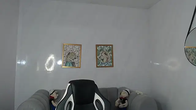 Snapshot of _Mia_sweet_b chatting on 09.18.25 Mia sweet b online show from 09.18.25