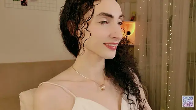 Snapshot of Queen_of_tease chatting on 02.14.26 Queen of tease online show from 02.14.26