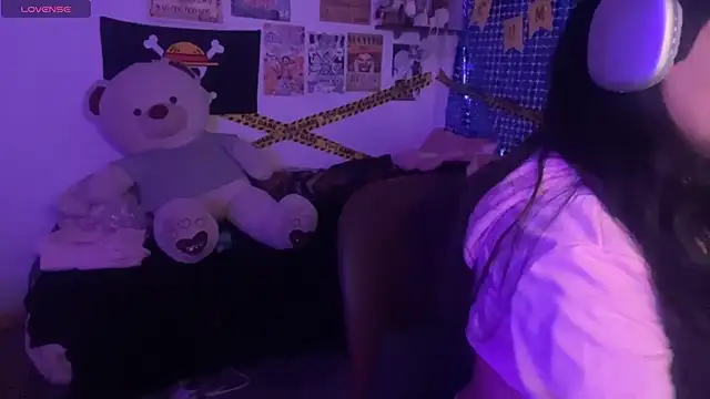 PixelKitty  online show from 12.05.25