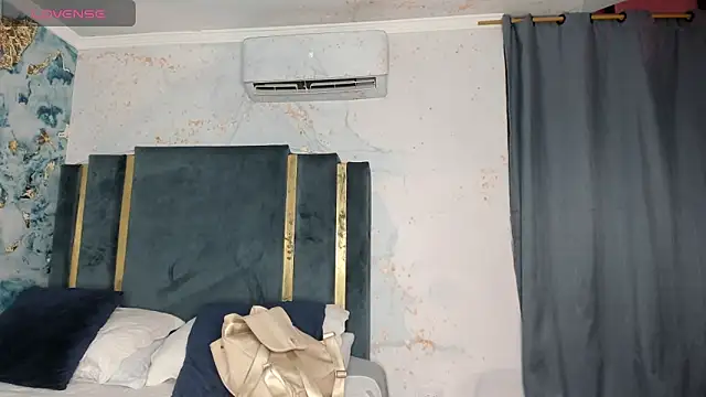 lesly cutee online show from 04.09.26