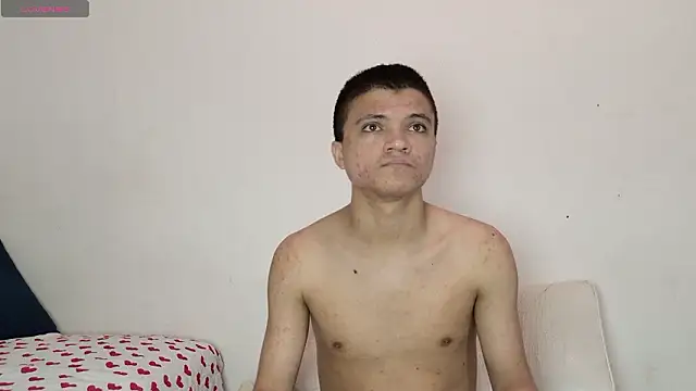 Snapshot of aly_n_sebas chatting on 03.01.26 aly n sebas online show from 03.01.26