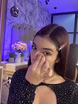 Snapshot of JessicaMason chatting on 11.15.25 JessicaMason online show from 11.15.25