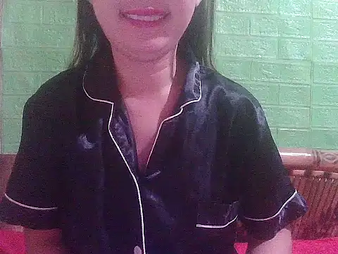 Snapshot of lucky_rona chatting on 10.03.25 lucky rona online show from 10.03.25