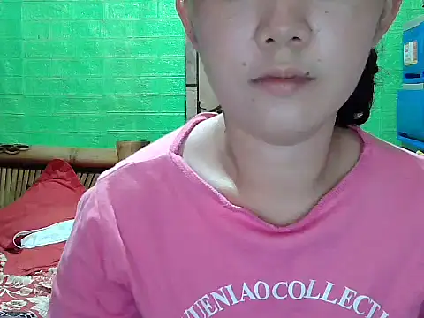 Snapshot of lucky_rona chatting on 04.16.26 lucky rona online show from 04.16.26