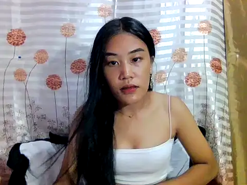 YourWildestDoll online show from 10.07.25