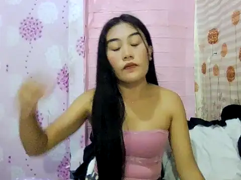 YourWildestDoll online show from 12.21.25