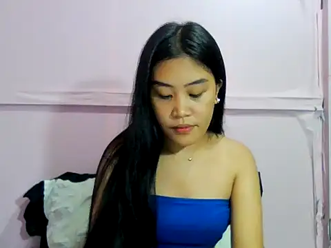 YourWildestDoll online show from 04.05.26