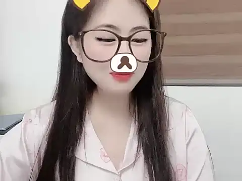 Snapshot of Amelia-babee chatting on 09.20.25 Amelia-babee online show from 09.20.25