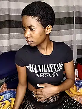 Snapshot of Berryangel03 chatting on 10.01.25 Berryangel03 online show from 10.01.25