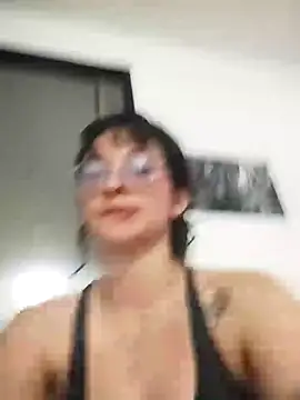 Snapshot of DavidAndClare chatting on 09.14.25 DavidAndClare online show from 09.14.25