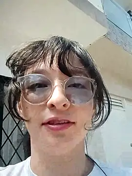 Snapshot of DavidAndClare chatting on 10.14.25 DavidAndClare online show from 10.14.25