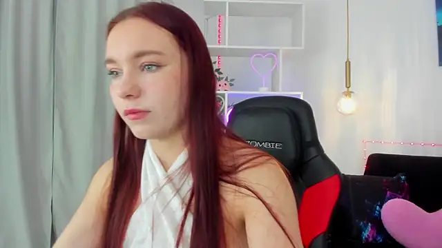 Snapshot of NoraHaynes chatting on 10.13.25 NoraHaynes online show from 10.13.25