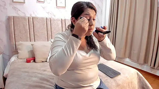 Paula And online show from 10.23.25