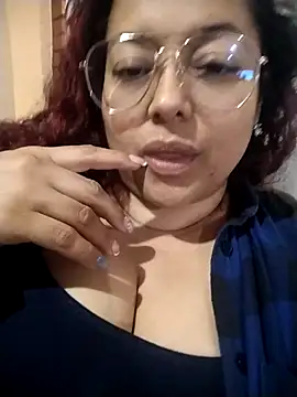 Snapshot of sophimyllers chatting on 02.10.26 sophimyllers online show from 02.10.26