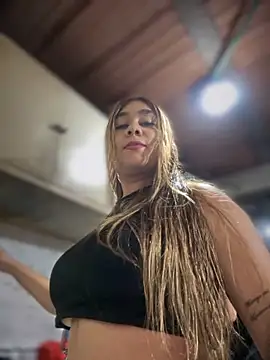 Snapshot of ChannelConnor_ chatting on 11.23.25 ChannelConnor online show from 11.23.25