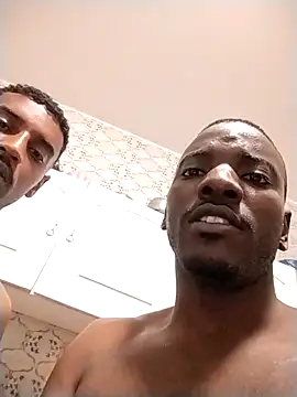 Snapshot of Lgtob chatting on 10.11.25 Lgtob online show from 10.11.25