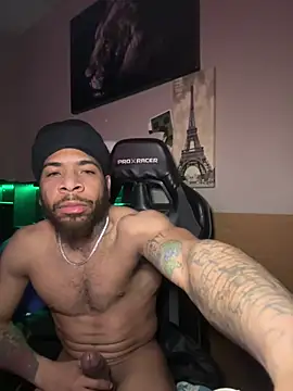 Snapshot of 1mistaGoodWood chatting on 01.18.26 1mistaGoodWood online show from 01.18.26