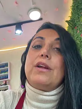 hotadhara01 online show from 12.16.25