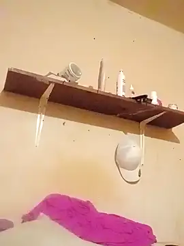 Snapshot of 125Delfin90 chatting on 11.12.25 125Delfin90 online show from 11.12.25